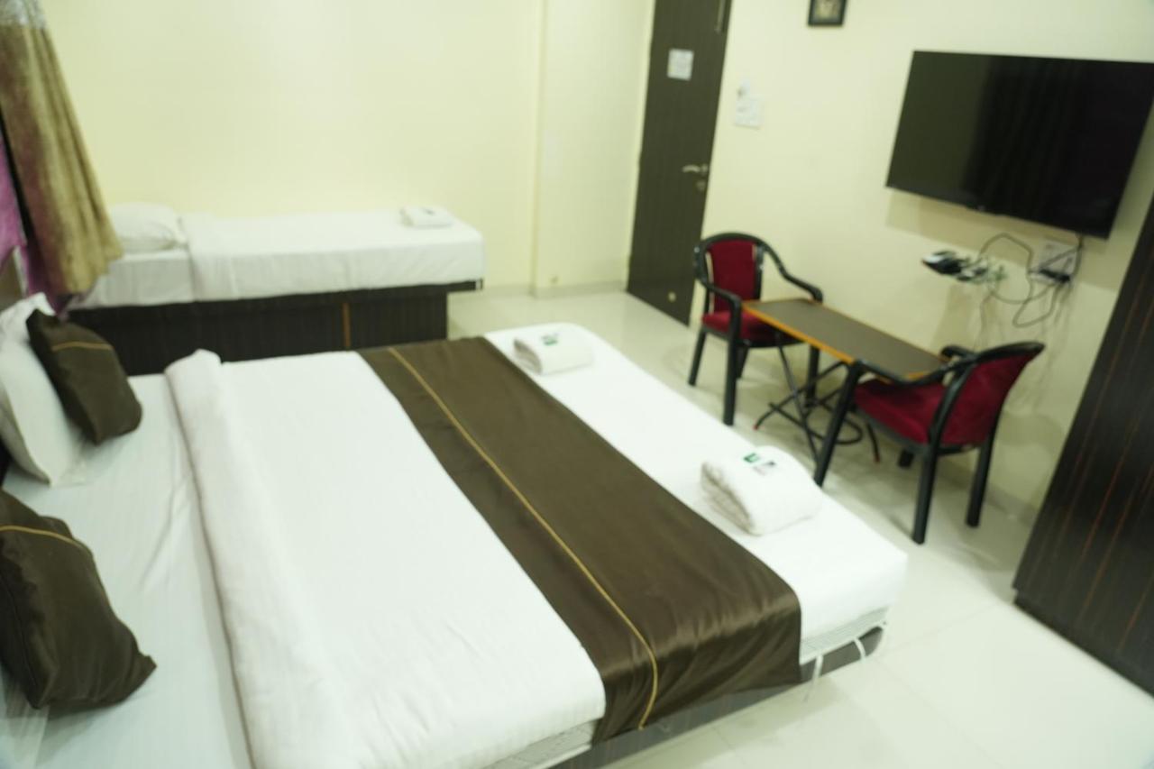 Hotel Avon International Aurangabad  Exterior photo